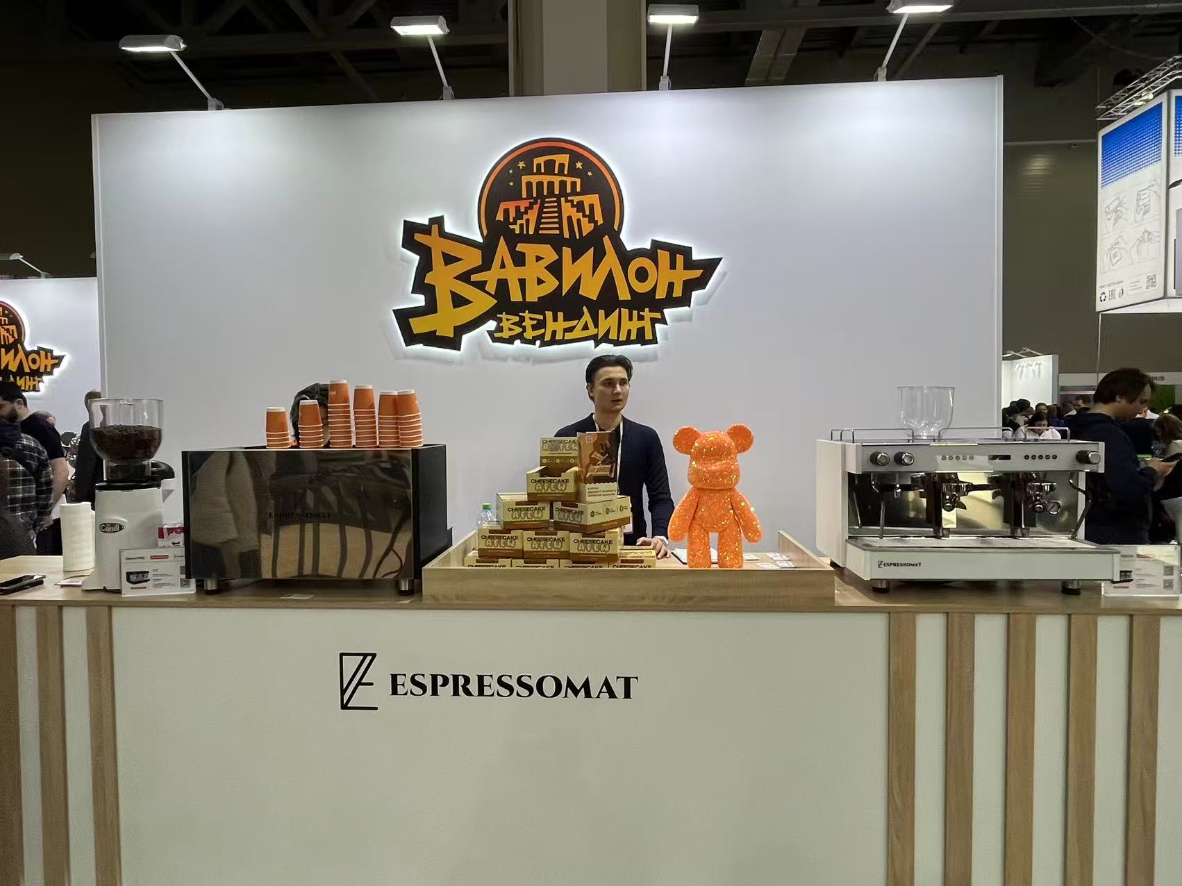 偉佳展覽.jpg 偉佳展覽.jpg